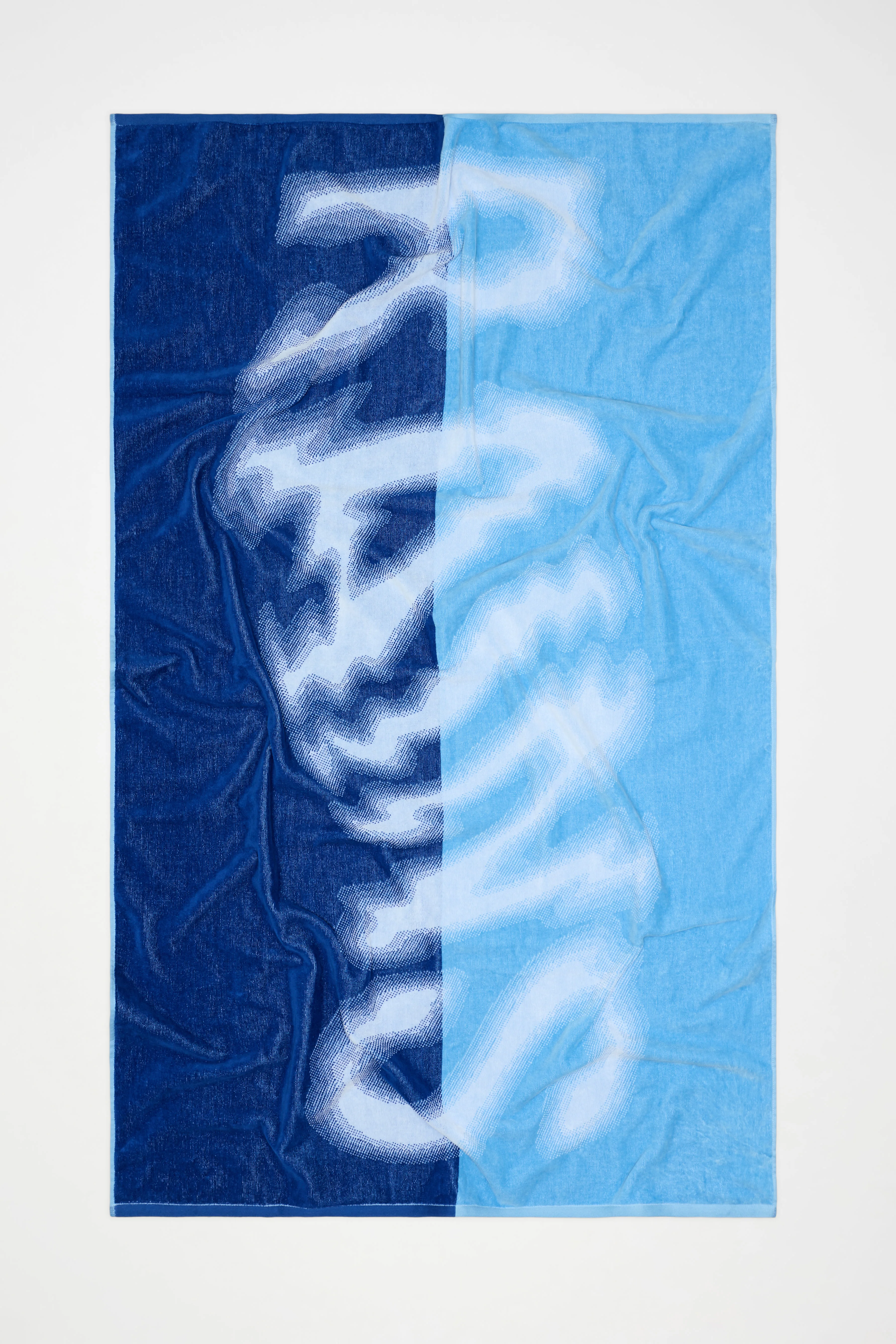 Swim Towel Ripple - Image 4